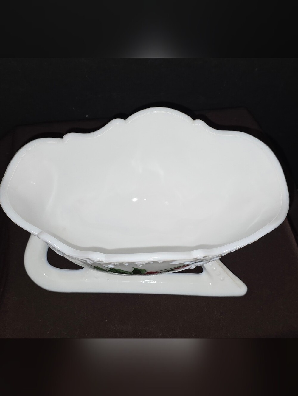 Westmoreland Glass Company hand-painted holly milk glass sleigh - Picture 8 of 10